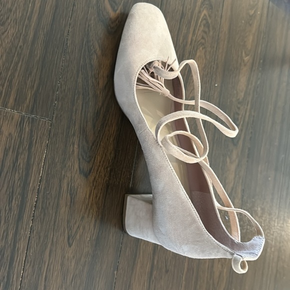 Saks Fith Avenue blush heeled ballerina - Picture 5 of 10